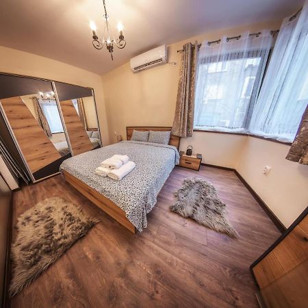 Design 1Bdr Apartment In Top Center - Free Parking София Экстерьер фото